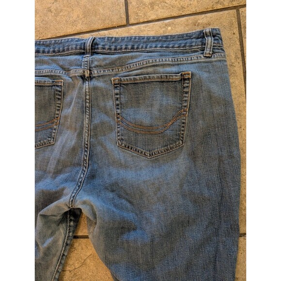 Old Navy The Dreamer Women’s Jeans Size 20 Regular Blue Denim Stretch Bootcut - Picture 3 of 13